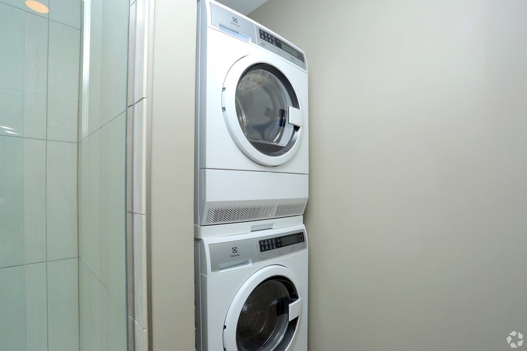 washer/dryer in unit